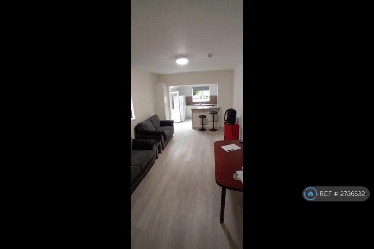 1 bedroom in Beresford Avenue, York, HU6 (#2736632)