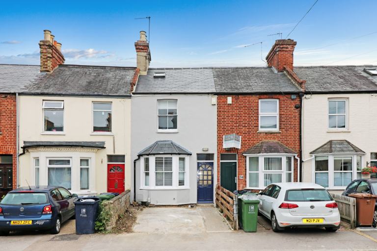 6 bedrooms in Princes Street, Oxford, OX4 Book Online - The Rent Guru {220}