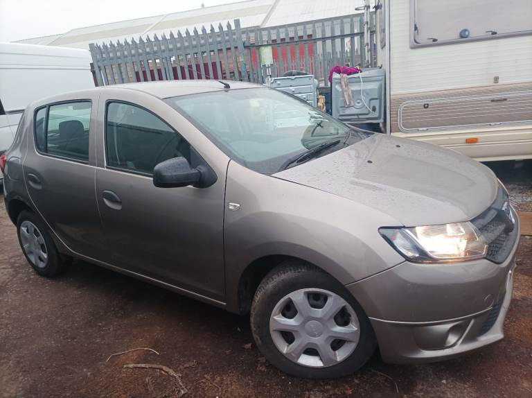 Dacia, SANDERO, Hatchback, 2014
