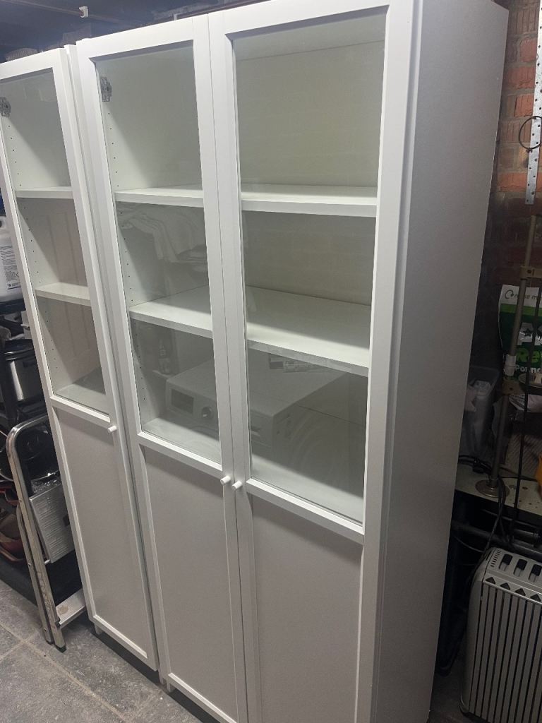 Billy bookcase with glass doors 