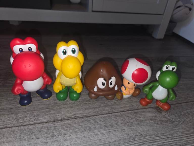 Job lot of Mario toys 