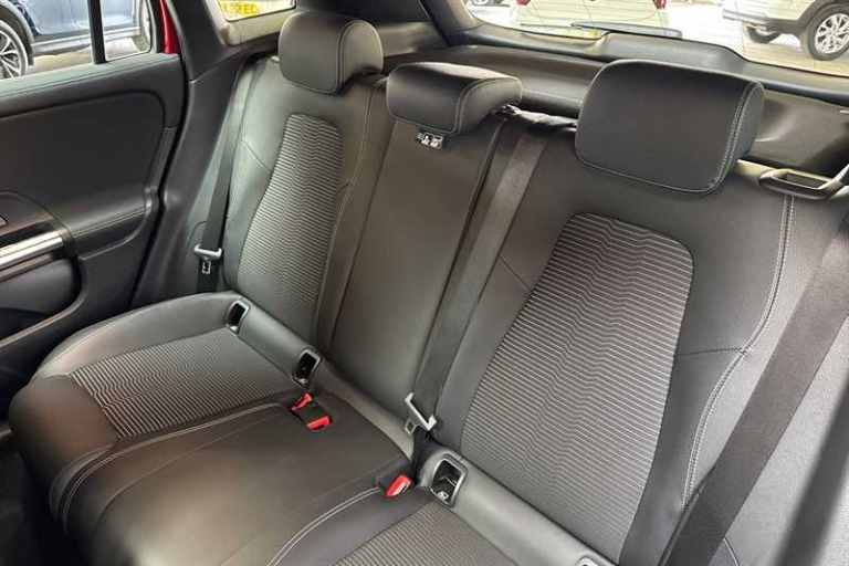 2021 Mercedes-Benz GLA GLA 200d Sport Executive 5dr Auto HATCHBACK DIESEL Automatic