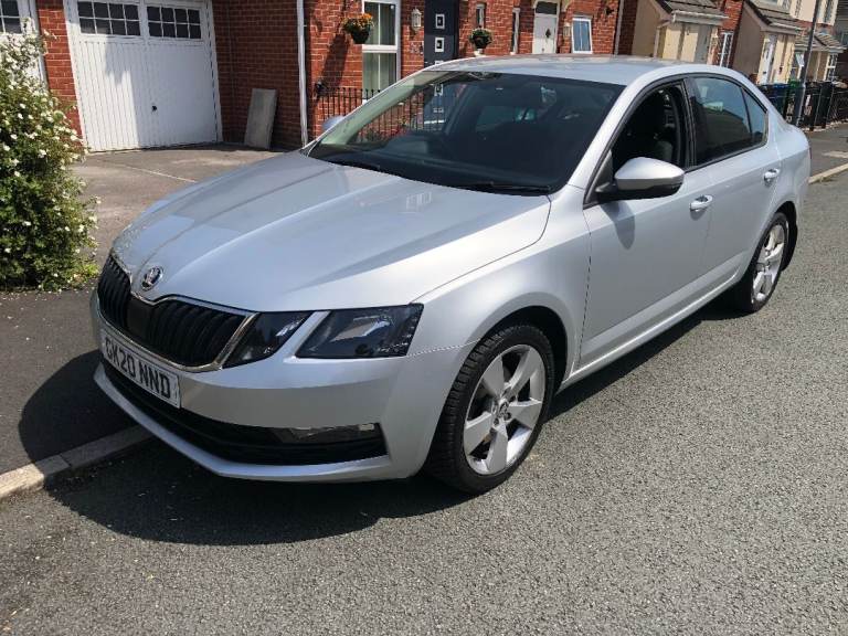 Skoda Octavia 1.6 TDI CR SE 5 Doors Hatchback,  SAT NAV. Full Service History, 9 Months MOT, 2020