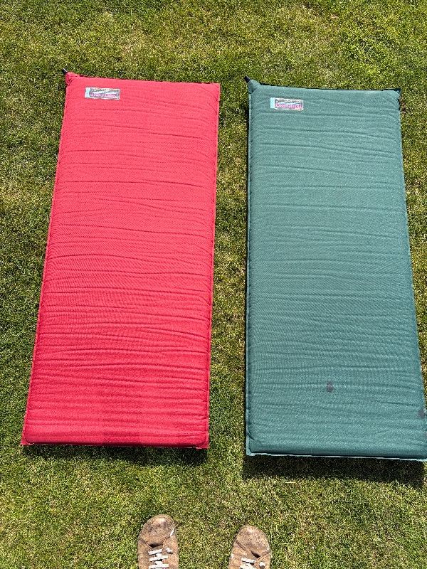 Pair of Self-Inflating Camping Mats – Good Condition