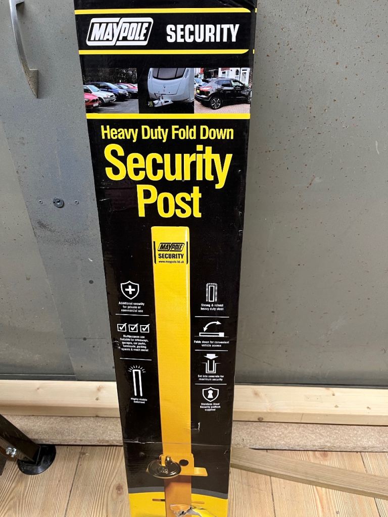 Maypole security post