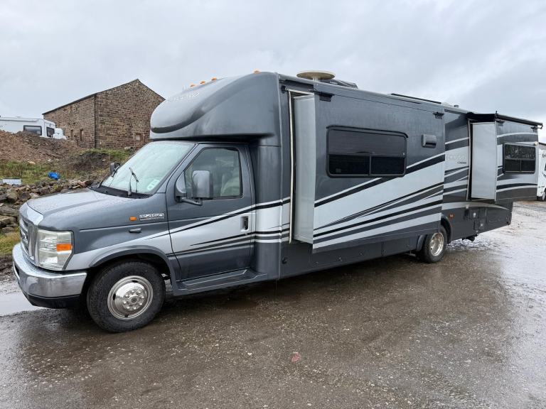 2009 - Coachman Concorde 300T - 7ltr - 42,000 Miles - 6 Berth/3 Slide Outs 