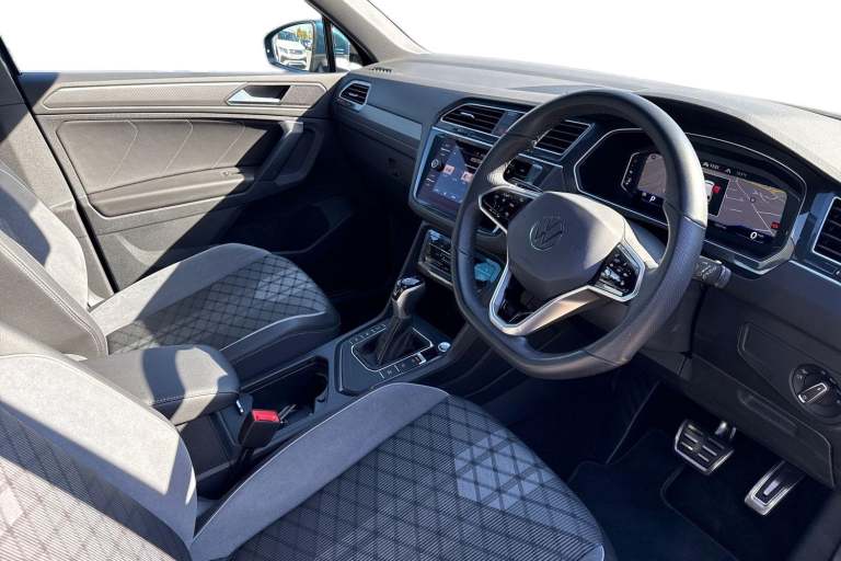2024 Volkswagen Tiguan 2.0 TDI (SCR) DSG R-Line Edition | Heated Seats |  Park Assist SUV DIESEL ...