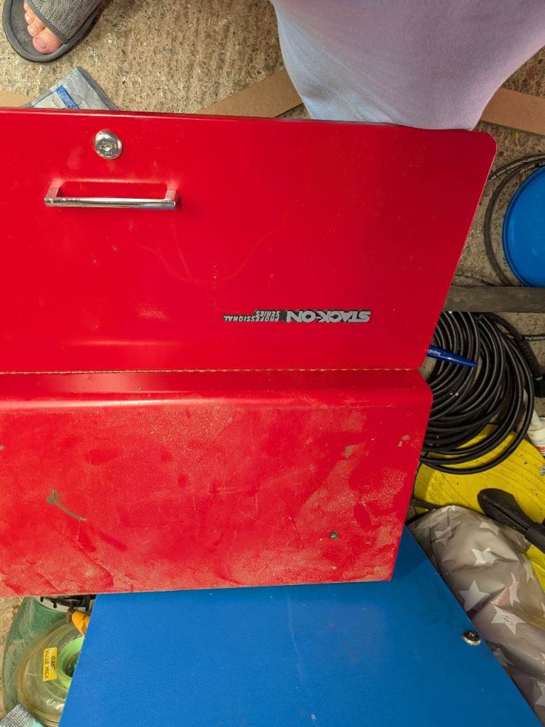 STACK-ON Red Metal Tool Chest – Fair Condition