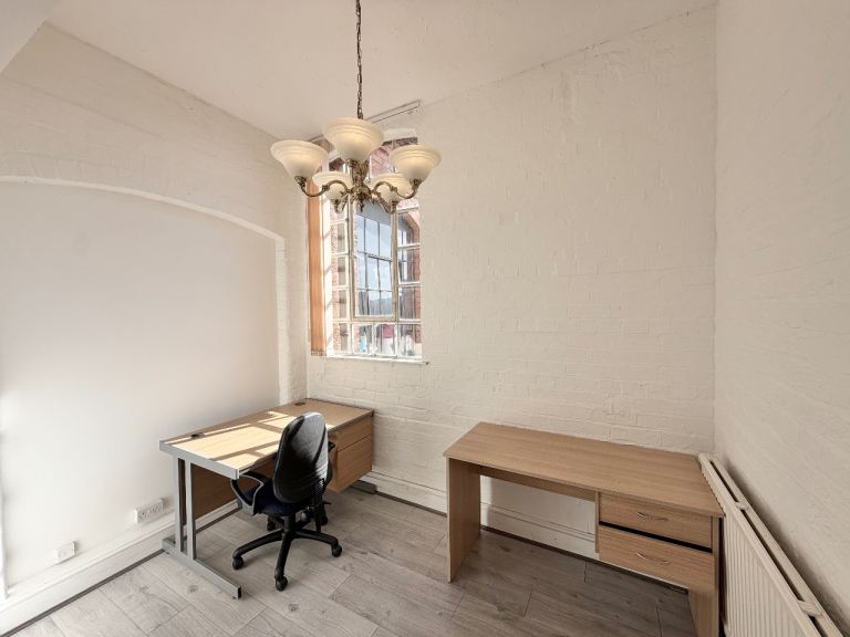 Affordable Office Spaces to Rent in Digbeth – From Just £400/month (All-Inclusive)