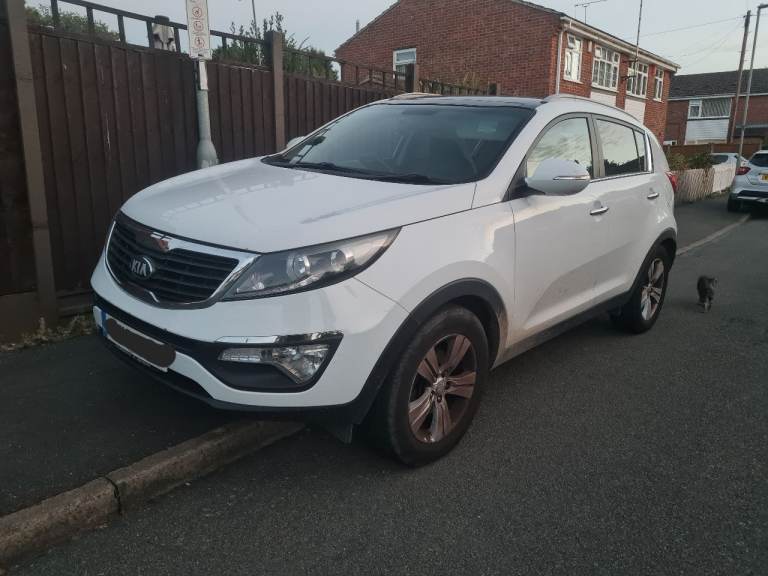 Kia, SPORTAGE, Estate, 2013, Manual, 1591 (cc), 5 doors