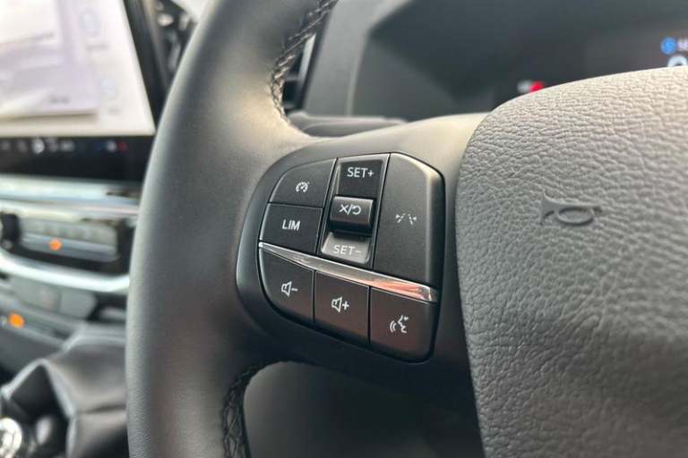 2025 Ford Transit 350 Trend L3 LWB Double Cab Dropside RWD 2.0 EcoBlue 165ps HDE DAP, AIR CON CHA...