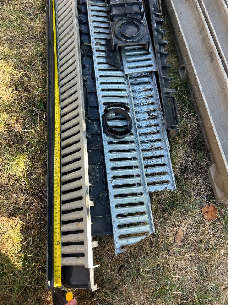 ACO drainage channels / linear drain grates – various lengths