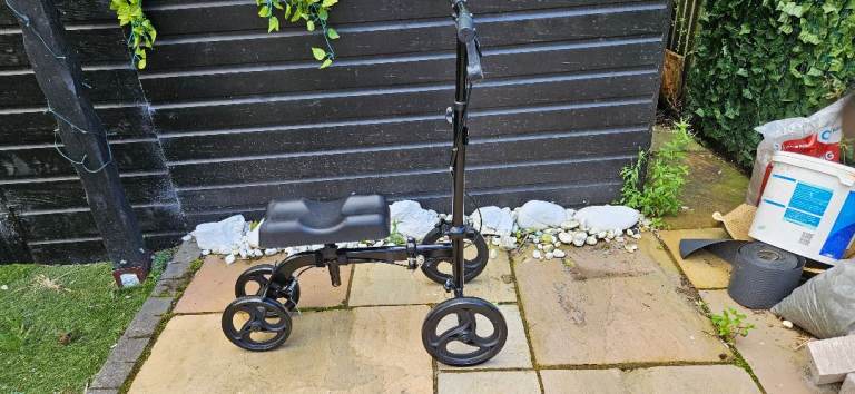 Knee Scooter Walker - Black, Good Condition
