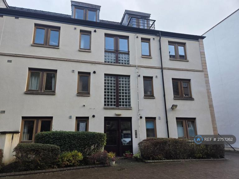 2 bedroom flat in West Silvermills Lane, Edinburgh, EH3 (2 bed) (#2757262)