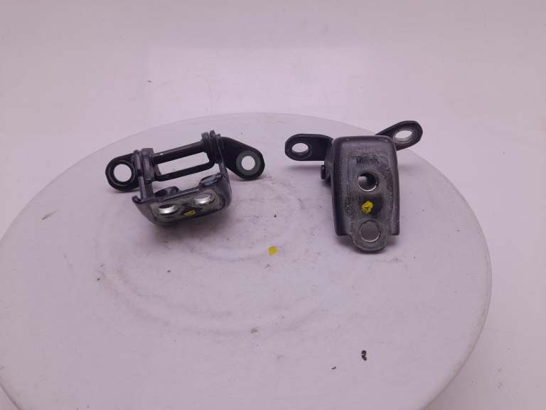 Honda Jazz Door Hinge 2020-2026