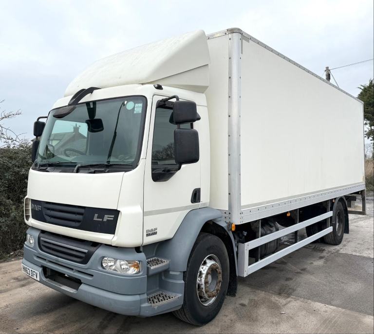 2013 DAF LF55,220 GRP BOX VAN COLUMN TAIL-LIFT 18 TON 3 SEATS 183,000 MILES EEV