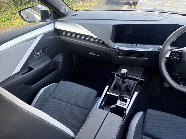 2025 Vauxhall Astra 1.2 Turbo 130 Griffin 5dr Hatchback Manual