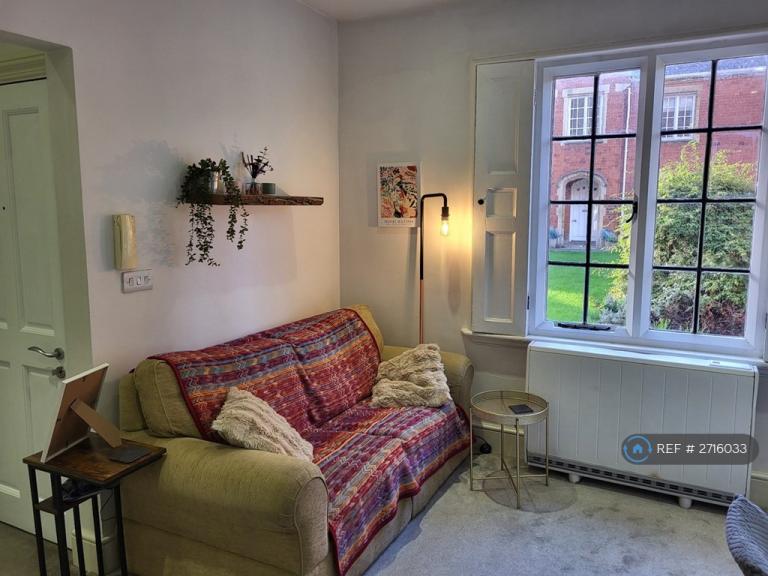 1 bedroom flat in Ladywood Middleway, Birmingham, B16 (1 bed) (#2716033)