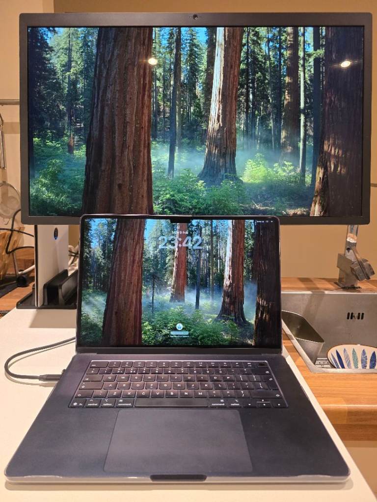 LG 27" UltraFine™ 5K Monitor