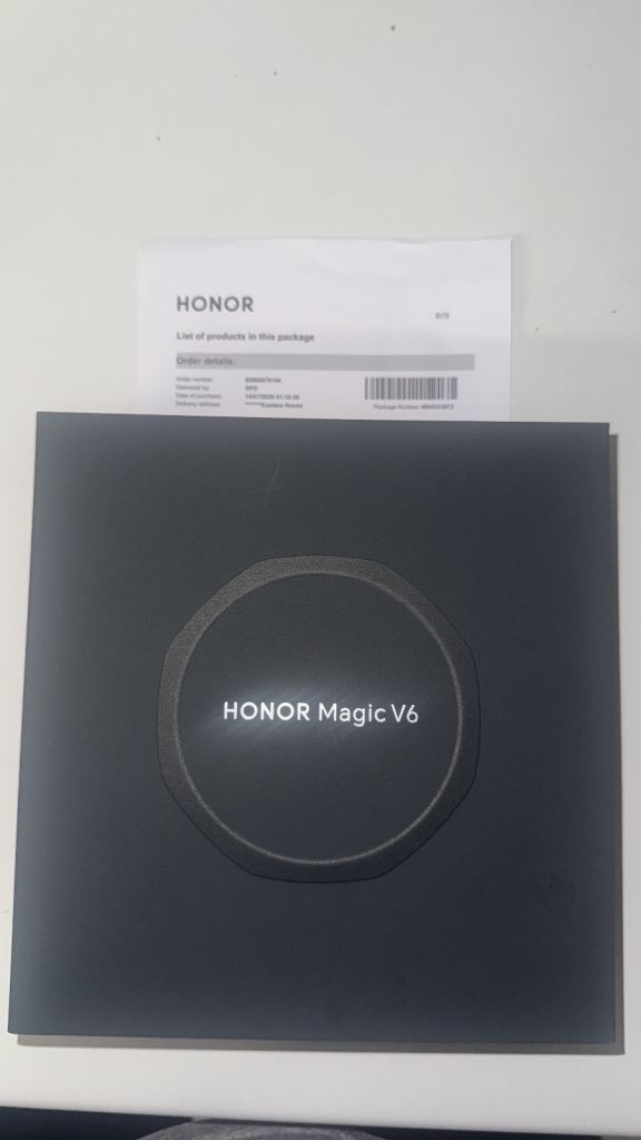 V6 Honor fold 