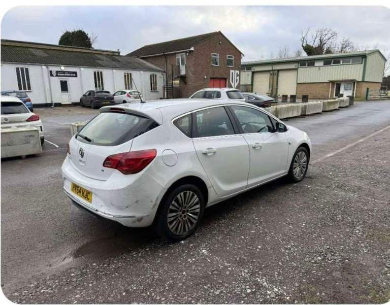 Vauxhall, ASTRA, Hatchback, 2014, Manual, 1598 (cc), 5 doors