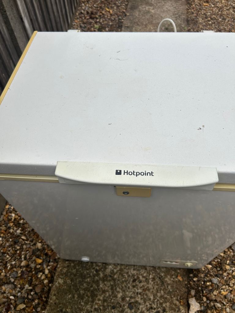 Chest freezer