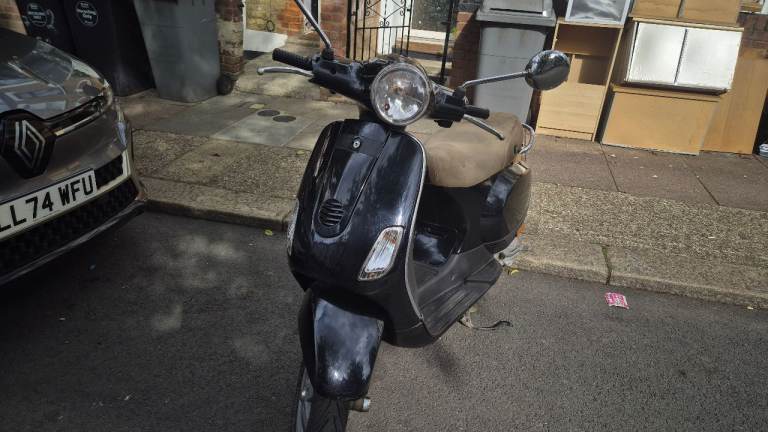 Piaggio, VESPA, 2009, 49 (cc)