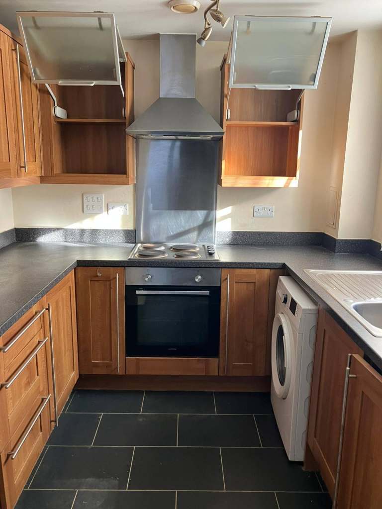 1 bed flat to rent Viridian Square, Aylesbury HP21