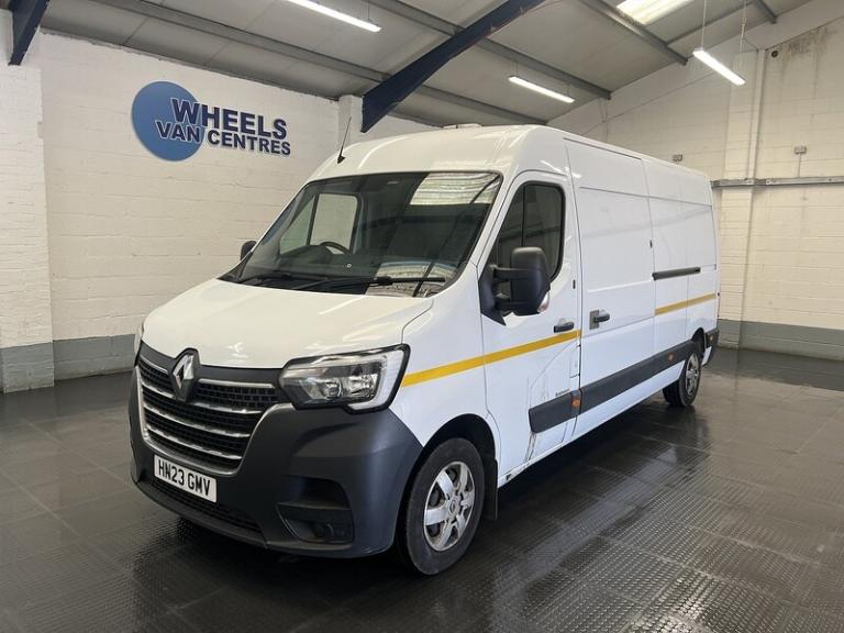 2023 Renault Master LM35dCi 135 Business+ Medium Roof Van PANEL VAN DIESEL Manual
