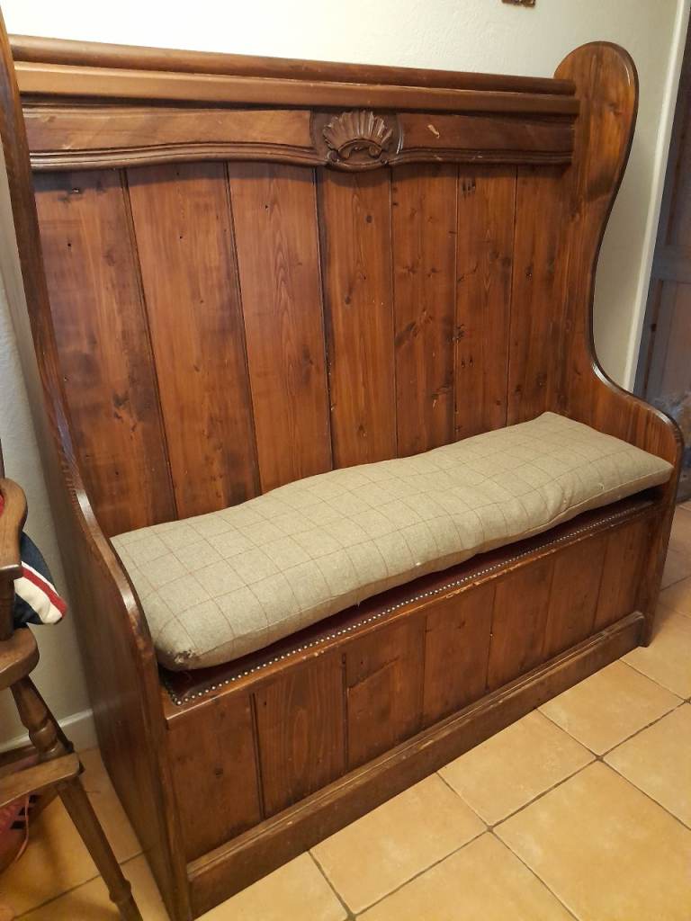 Pine Wood Pub Settle