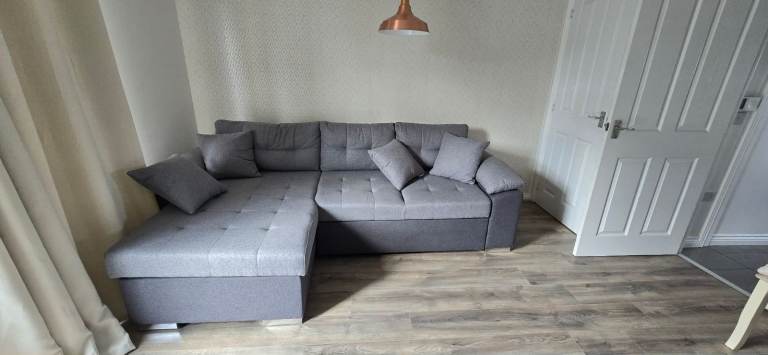 Sofa bed 4 months old 