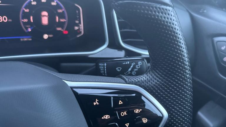 2022 Volkswagen T-Roc 1.5 TSI R-Line 5dr Petrol Hatchback Hatchback Petrol Manual