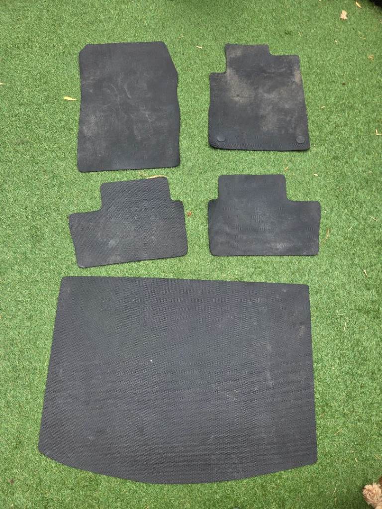 Car mats for Nissan Juke 2019 - present