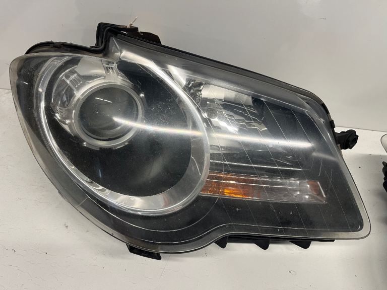 2010 Volkswagen Touran 1T2 OEM BLACK Headlights Passenger and Driver Side N/S O/S - BREAKING PARTS