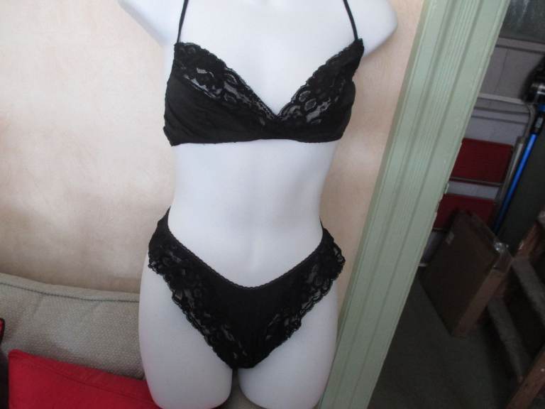 LACEY PULL ON BRA  AND KNICKERS SET