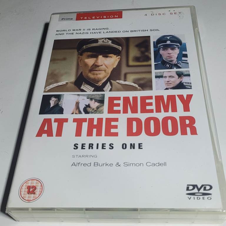 Enemy at the Door: Series 1 DVD (2006) Alfred Burke cert 12 / 4 discs Excellent Condition a1