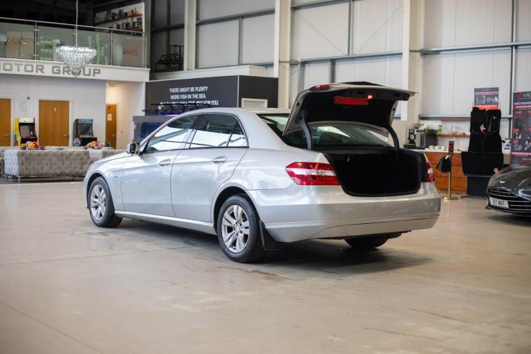 2009 Mercedes-Benz E Class E220 CDI BlueEFFICIENCY SE 4dr Tip Auto SALOON DIESEL Automatic