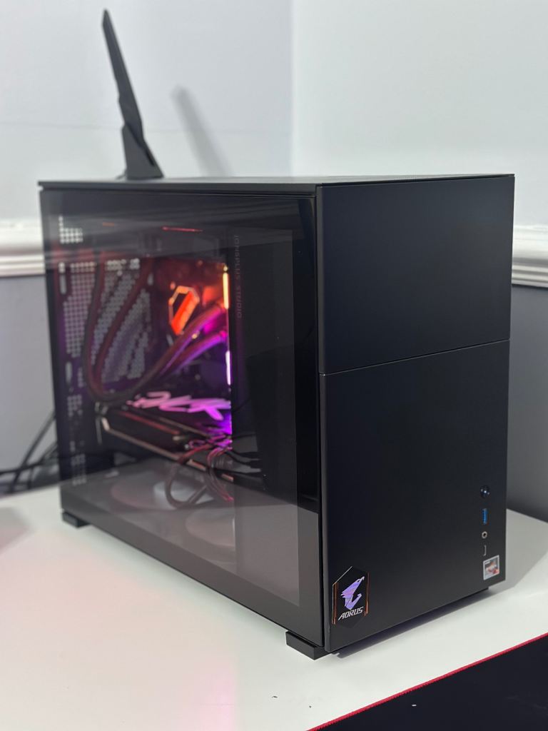Mid-End Gaming PC - RX 6750XT + Ryzen 7 5700X