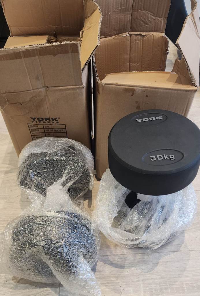 Brand new 2x 30kg commercial pro dumbbells RRP £160