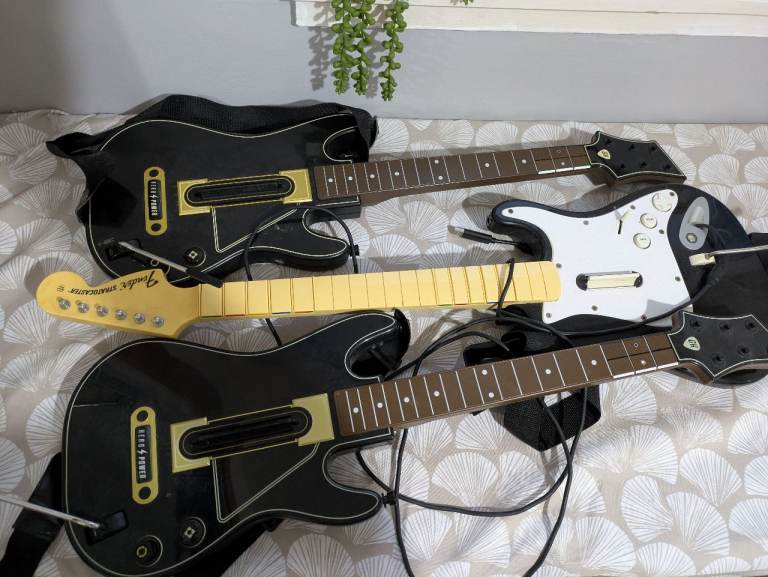 Free - video game guitars 