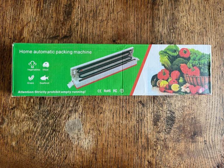 Good condition food vacuum machine