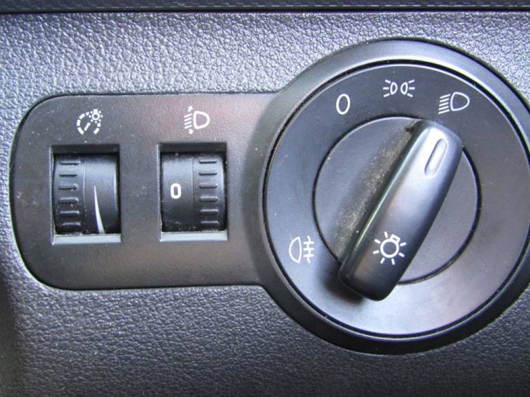 2014 64 VOLKSWAGEN CADDY 1.6 TDI C20 STARTLINE PANEL VAN 4DR DIESEL MANUAL L1 H1