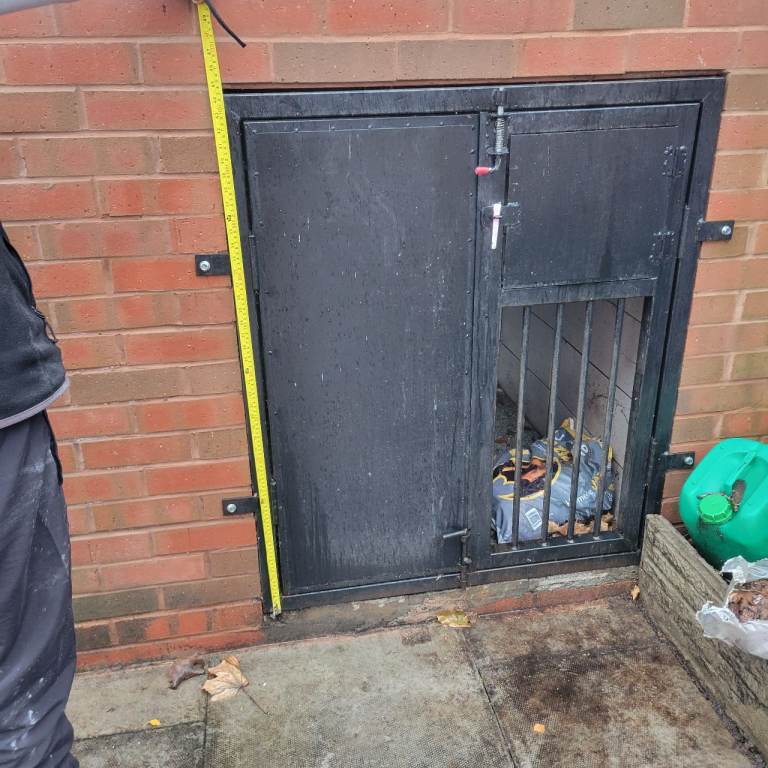 image for Metal gate