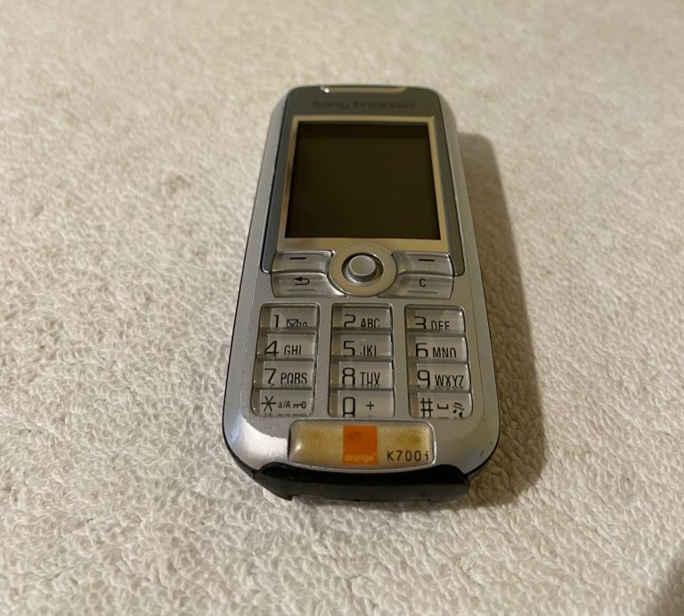 Sony Ericsson K700i Mobile Phone