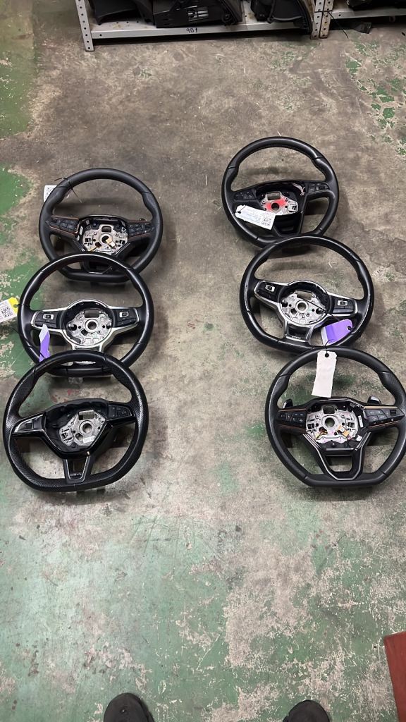 Flat bottom steering wheels GOLF SKODA SEAT GTI GTD CUPRA VRS