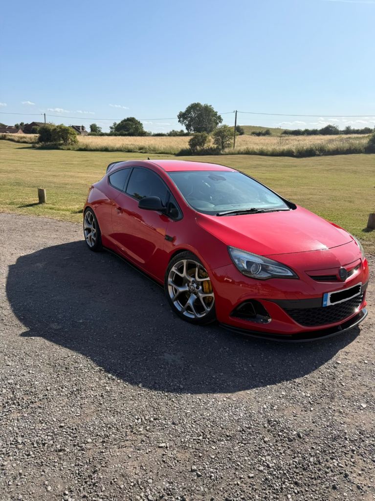 Vauxhall, ASTRA VXR GTC Hatchback, 2014, Manual, 1998 (cc), 3 doors