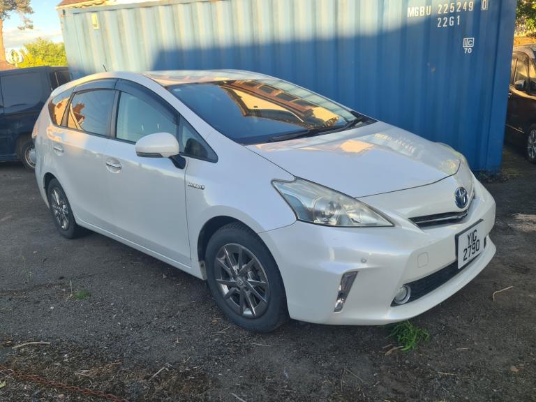 2013 Toyota Prius Prius+ hatchback Hybrid Electric Automatic