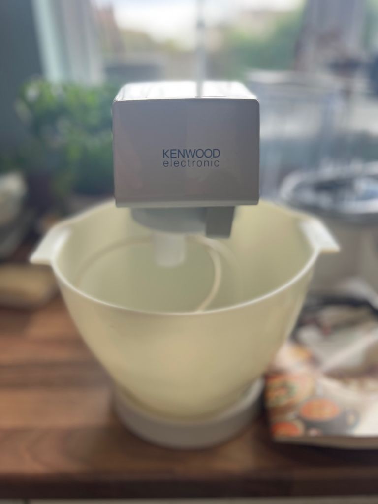 Kenwood Chef Electronic Stand Mixer with Attachments – Good Condition