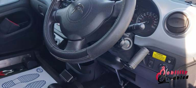 CITROEN BERLINGO 1.6 e-HDi XTR Driver Transfer &amp;/or Up Front Wheelchair Access