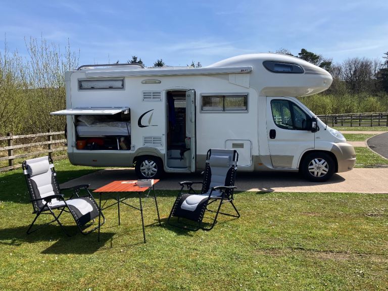  2008 CI Mizar GTL Living Motorhome 